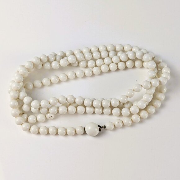 Vintage Long White Beaded Necklace - Picture 1 of 4